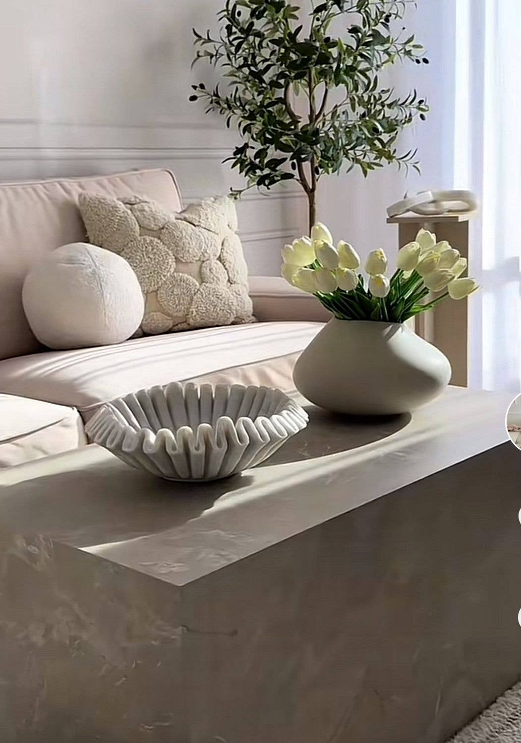 Large Decorative Bowl in White Resin