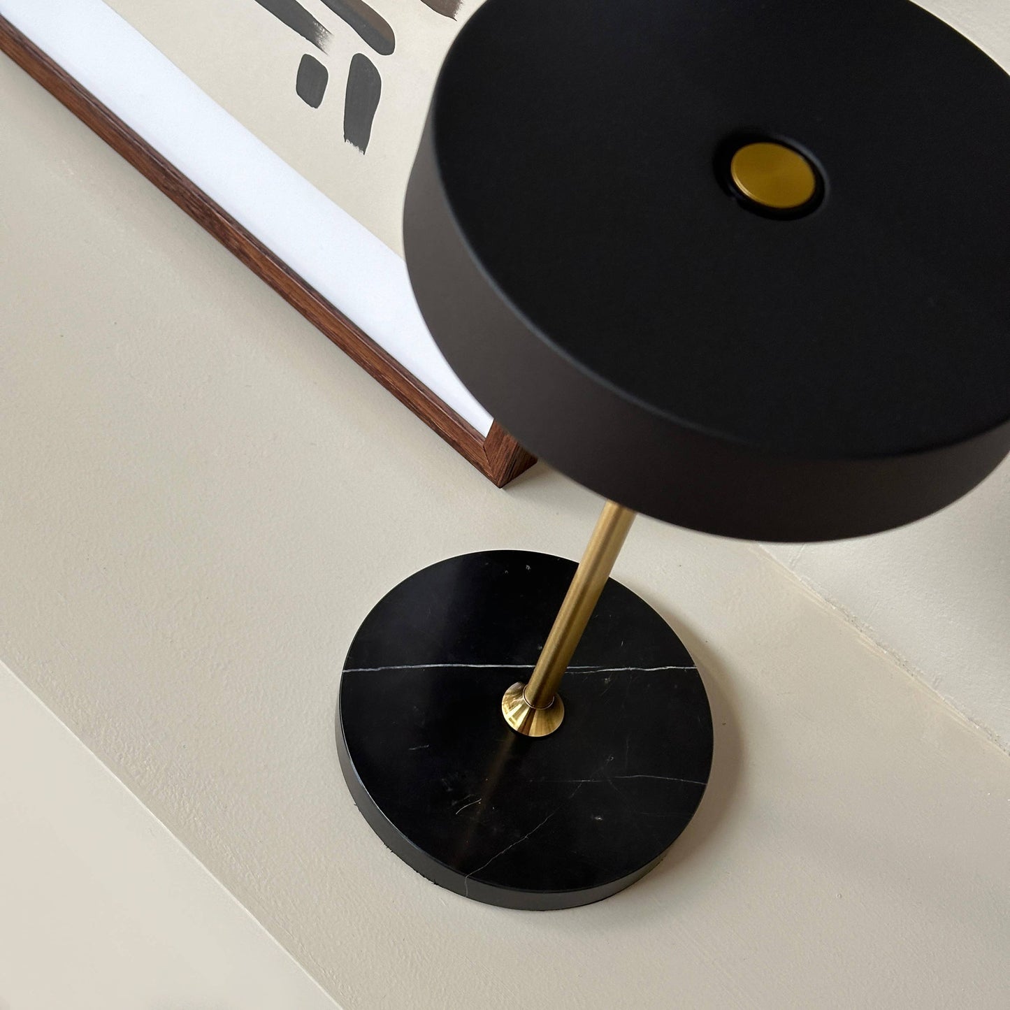 Moonlight bordslampa trådlös, svart marmor