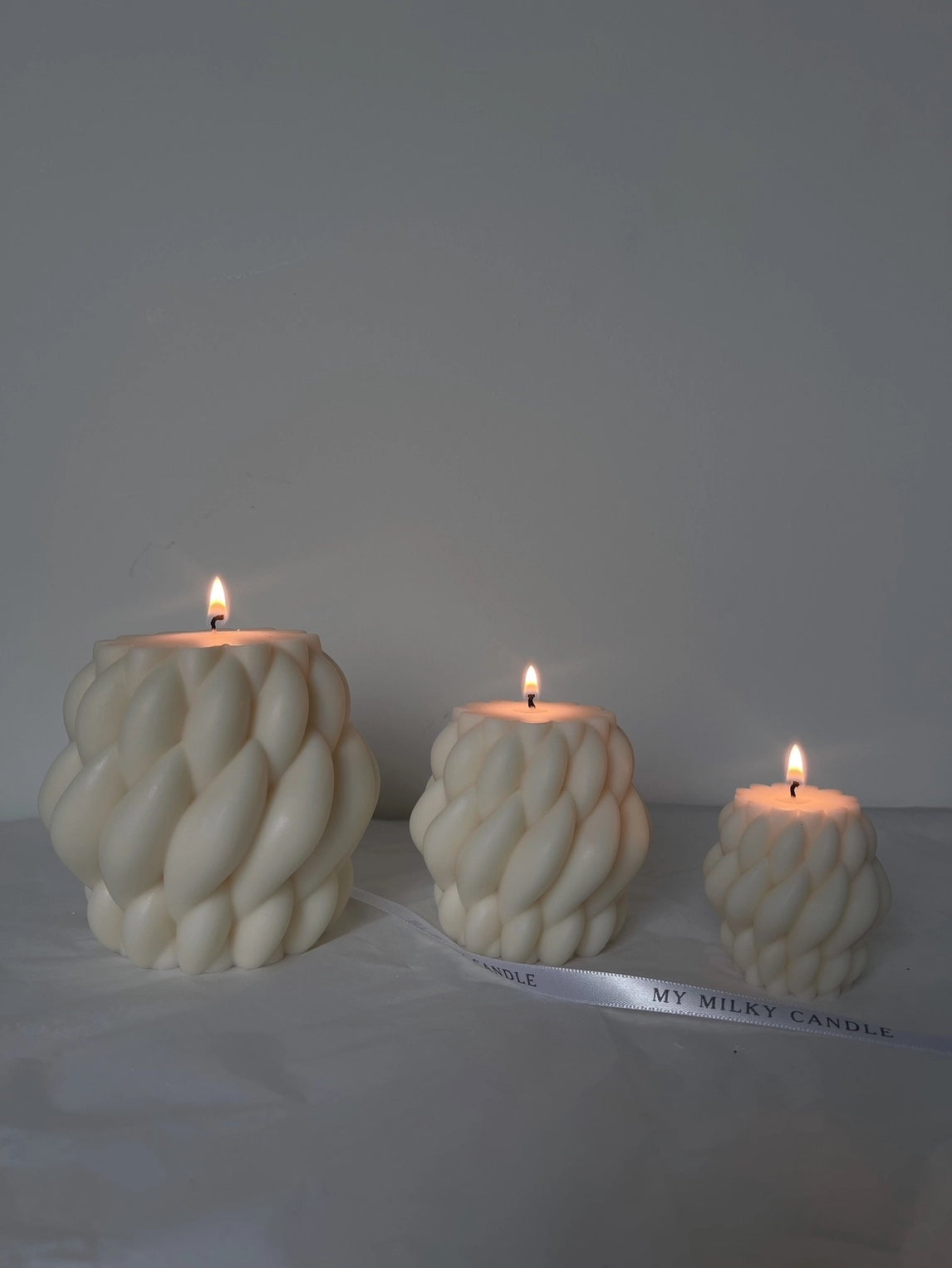 Luna Crème handgjort ljus brinner med långsam och giftfri förbränning